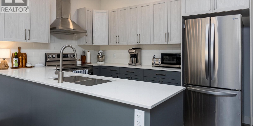 5238 SMITH AVENUE Terrace Photo 2 5238 SMITH AVENUE Terrace Photo 2